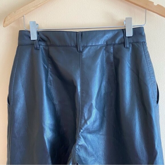 Aritiza Wilfred Modern Cargo Pant Black Woman 4 Vegan Leather Button Fly - Picture 11 of 16